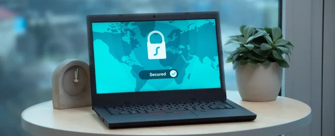 Laptop displaying an incognito mode privacy screen with a security lock icon, illustrating browser privacy and secure web browsing.